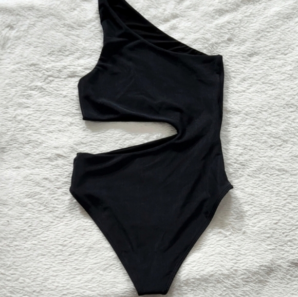 New!Beach Riot Celine One Piece Swimsuit - Picture 11 of 14